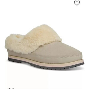 Women's Joslin Slip-On Cozy Slippers from Finish Line size 7